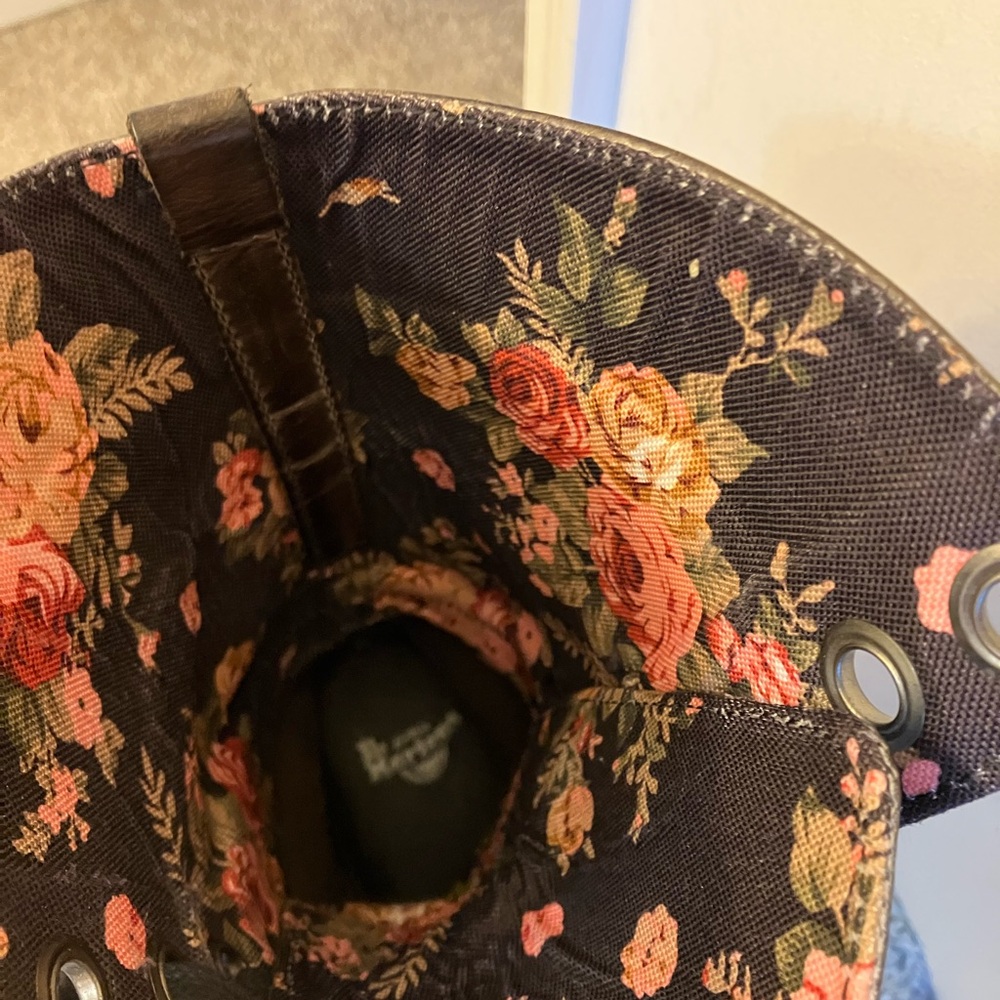 Dr. Martens 1914 Triumph Floral Lined Combat Boots - Picture 6 of 13